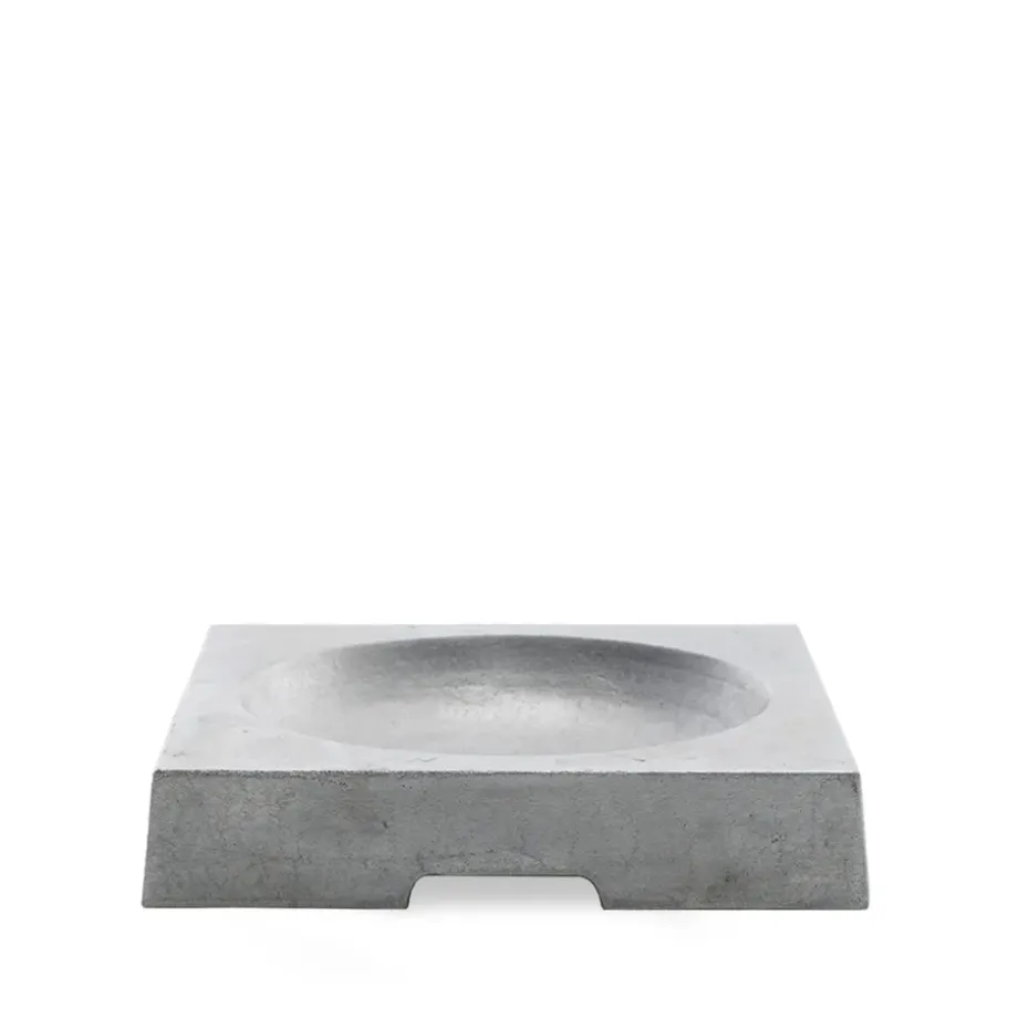 Bain d'oiseaux Kvadrat , Aluminium moulé au sable