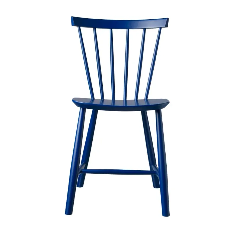 Chaise J46, Beech dark blue painted