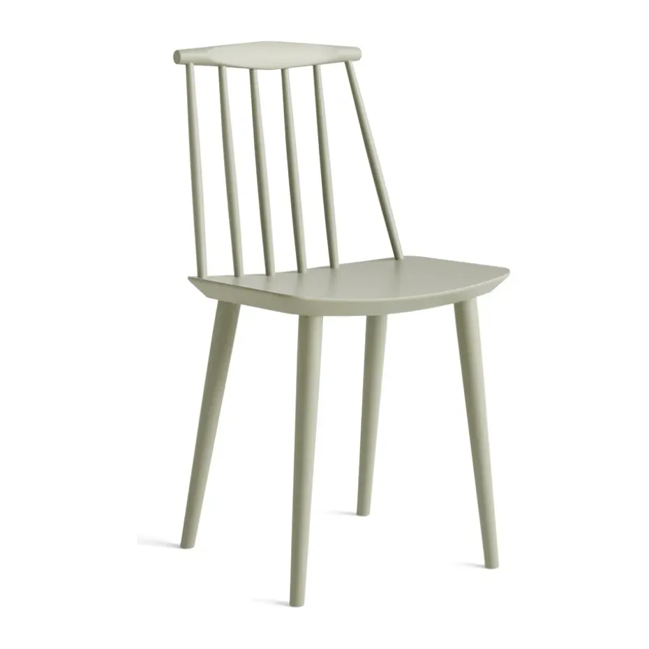 Chaise J77, Sage lacquered beech