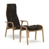Fauteuil et repose-pieds Lamino chêne huilé/peau de mouton, Espresso (brun)