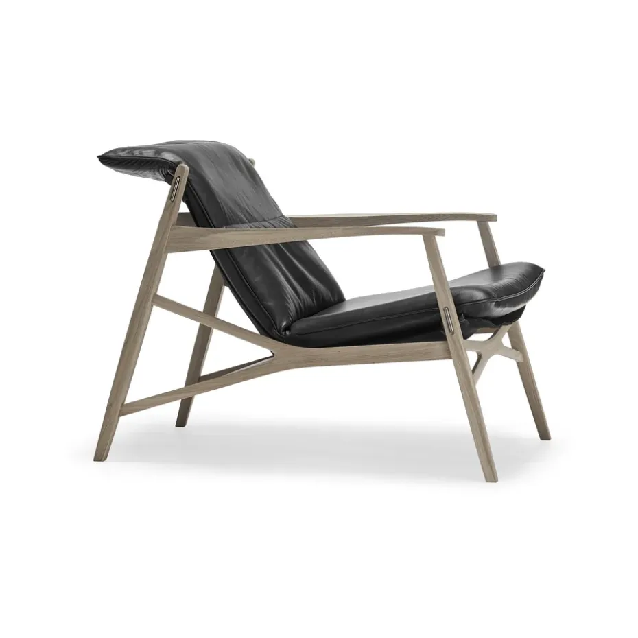 Fauteuil lounge Link, cuir noir, chêne huilé blanc, toile noire