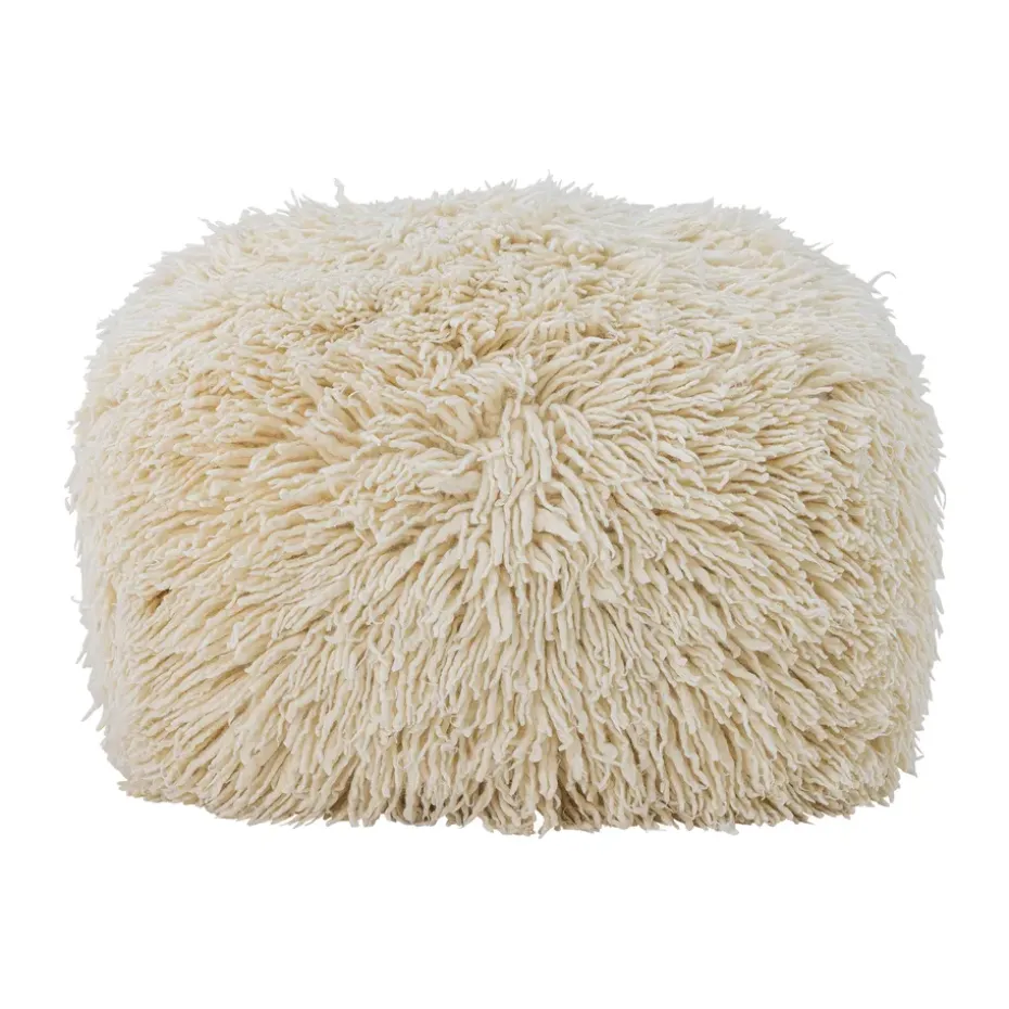 Pouf Lomba, Nature