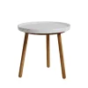 Table gigogne Tureen, marbre blanc, ø 52 cm, pieds en chêne huilé naturel