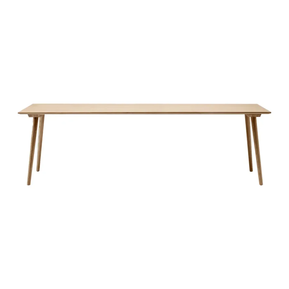 Table In Between SK6, Chêne laqué transparent