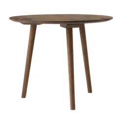 Table In Between SK3, Noyer